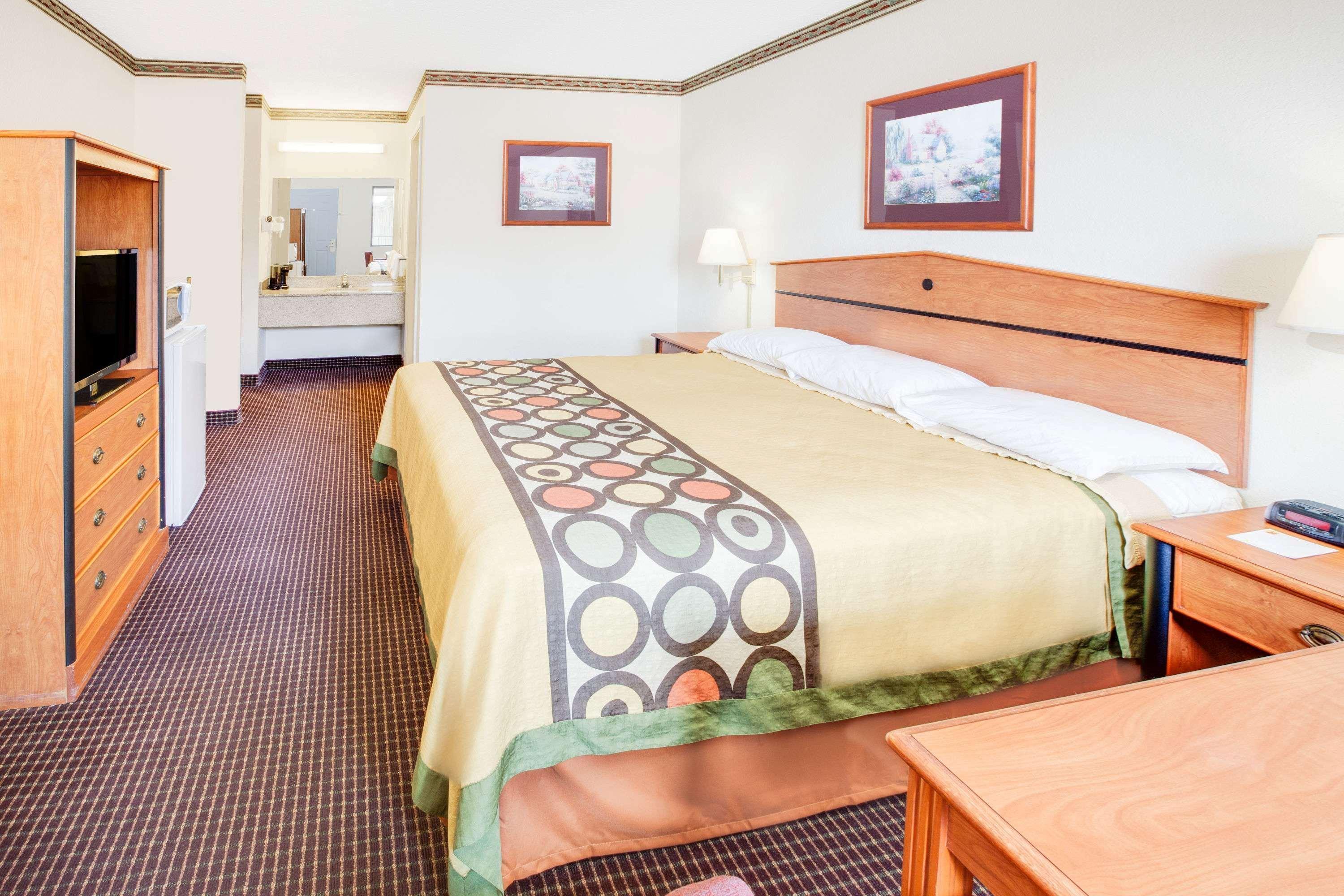 Super 8 By Wyndham Arkadelphia Caddo Valley Area Exterior foto